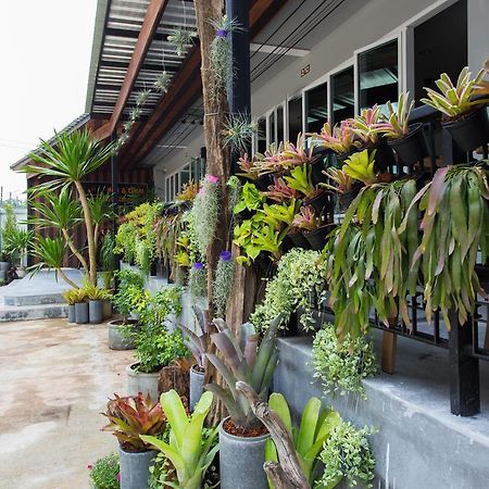 Krabi Inn & Omm Exterior foto