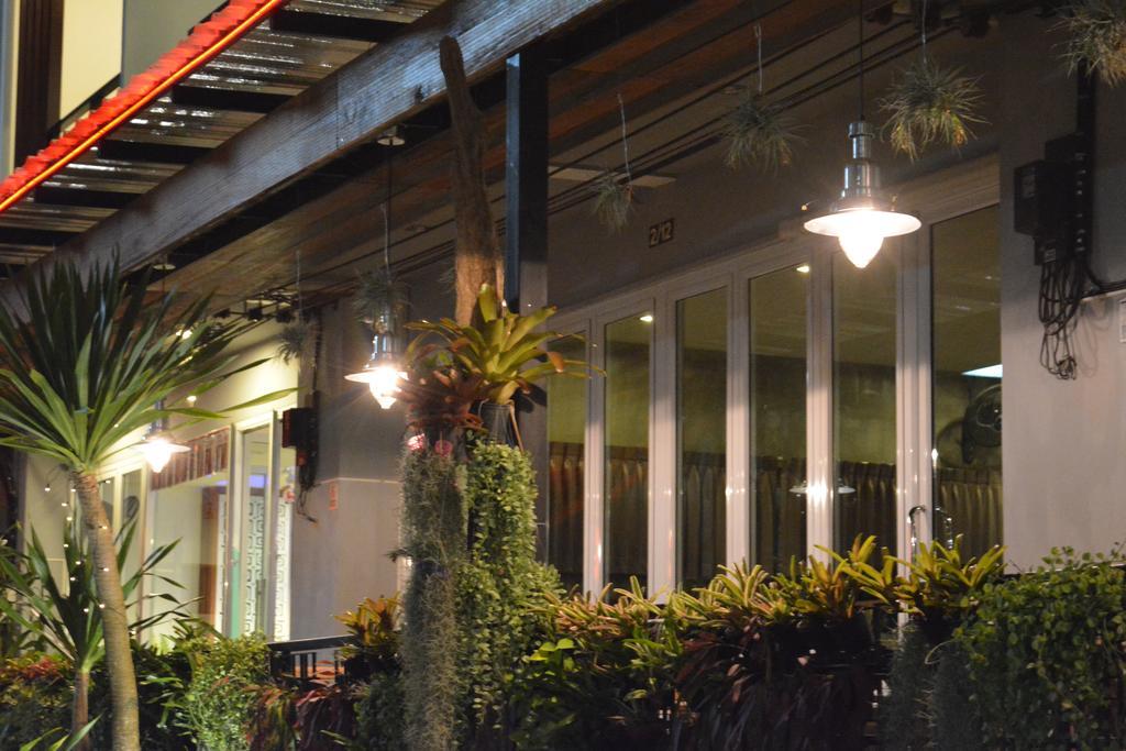 Krabi Inn & Omm Exterior foto